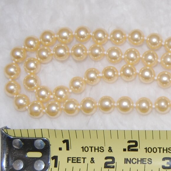 NWOT Vintage 1999 Monet Mother of Pearl Necklace, 31" Long - Picture 6 of 12